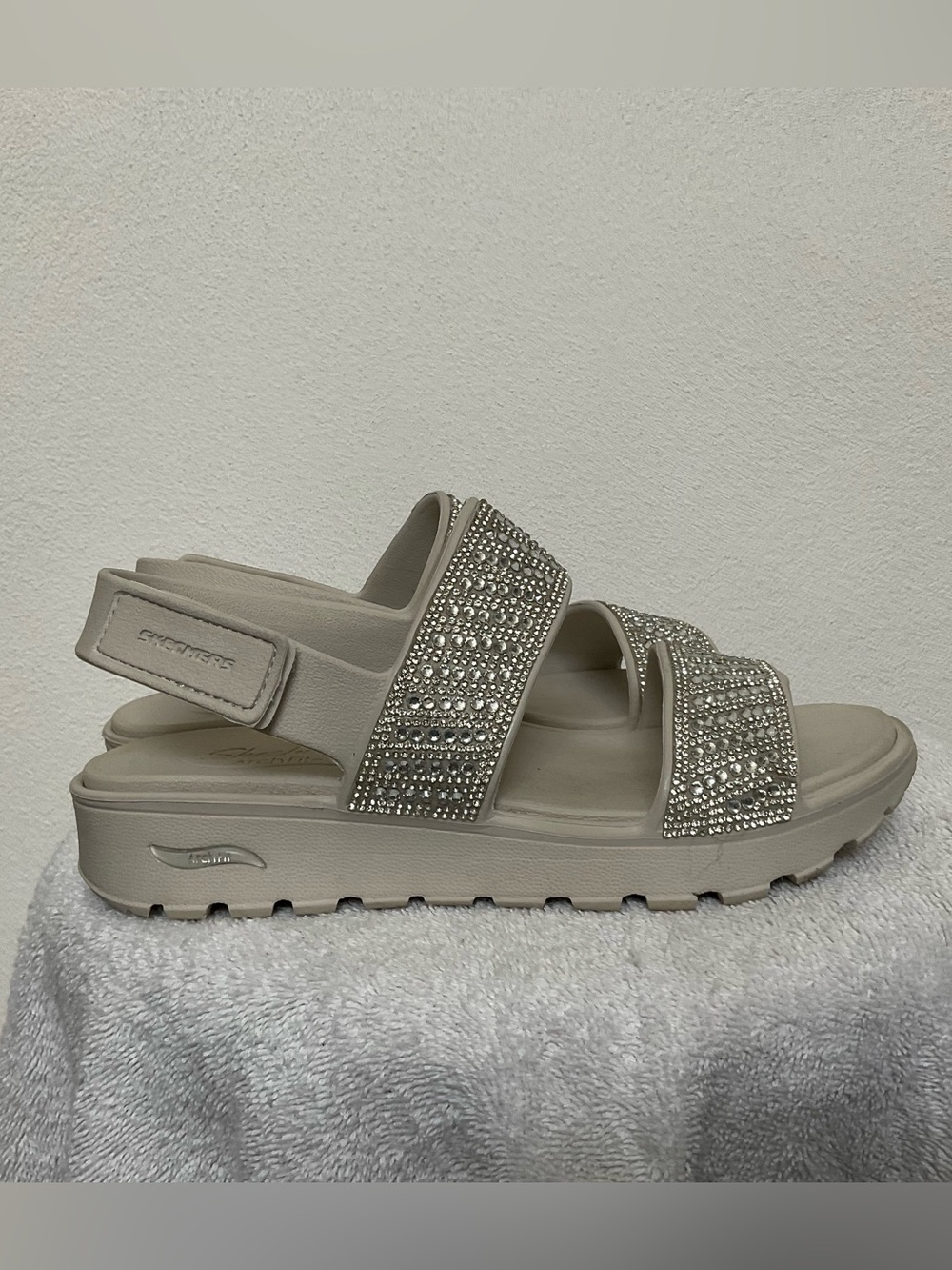 Skechers Foamies Arch Fit Enchant Sparkley Sandals Wedge Size 7 Summer Vacation